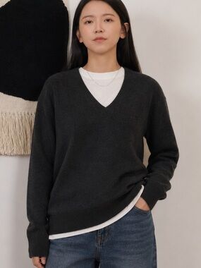 Eddie Bauer Dark Charcoal Gray Cotton Cashmere V-Neck Boyfriend Sweater, Size L